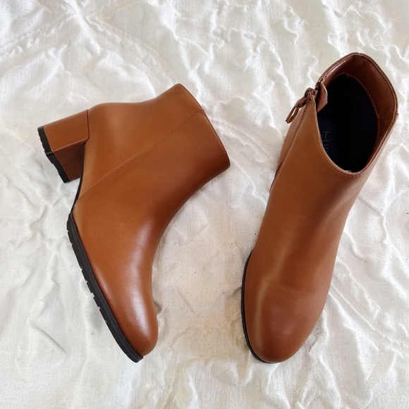 Naturalizer  Bay Weatherproof Bootie Size 9.5 New - Picture 3 of 8